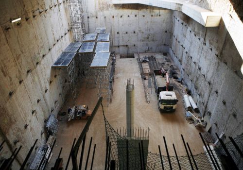 <p>Construcció de l’estació Nacions Unides al barri de Can Roca, 2007. Autor: BadiaCasanova Fotografia. AMAT. Reg. 1021367</p>
