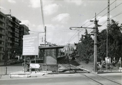 <p>Pas a nivell Rambla d’Egara – Crta. de Martorell, 1-05-1985. Autor: Jaume Valls. AMAT. Ref. 710709</p>
