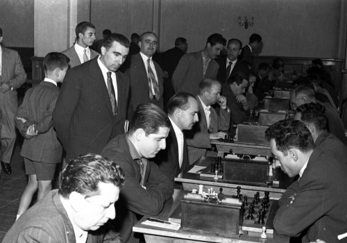 <p>Escacs IV Setmana esportiva de Terrassa, del 14 al 21 de juny de 1959.<br />
Fotografia: Joan Biarnés – Procedència: Arxiu Municipal de Terrassa (AMAT) – Reg: 059_021</p>
