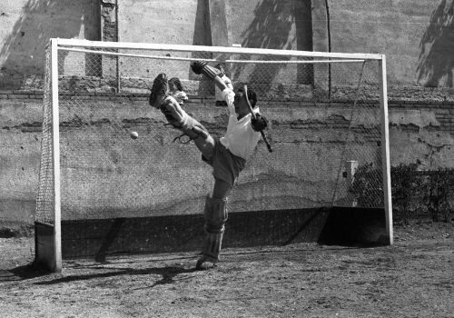<p>Josep Antoni Pi i Maseras durant un dels partits jugats al camp municipal de Terrassa, 24 d’abril de 1960, amb motiu del 25è Aniversari del CD Egara.<br />
Fotografia: Joan Biarnés – Procedència: Arxiu Municipal de Terrassa (AMAT) – Reg: 066_026</p>
