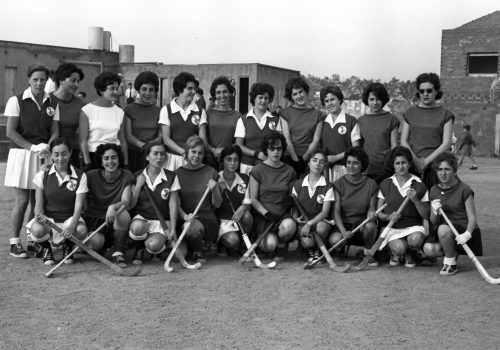 <p>25è aniversari CD Egara. Partit entre el CD Terrassa Hockey – Picadero, 14 de maig del 1960.<br />
Fotografia: Joan Biarnés – Procedència: Arxiu Municipal de Terrassa (AMAT) – Reg: 068_045</p>
