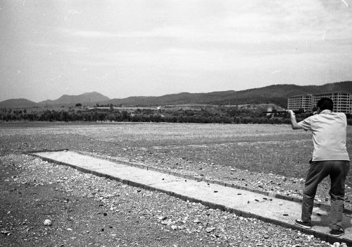 <p>Tir al plat, 1961.<br />
Fotografia: Joan Biarnés – Procedència: Arxiu Municipal de Terrassa (AMAT) – Reg: 088_028</p>
