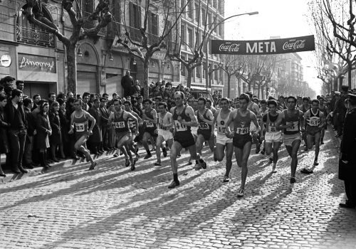 <p>IV Cros de Sant Sebastià celebrat a Sabadell el 17 de gener de 1965.</p>
<p>Fotografia: Joan Biarnés – Procedència: Arxiu Municipal de Terrassa (AMAT) – Reg: 309_004</p>
