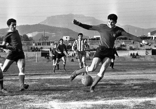 <p>Copa d’Espanya de Regions Juvenils, Terrassa–Manresa (2-1), celebrat el 6 de març del 1966.<br />
Fotografia: Joan Biarnés – Procedència: Arxiu Municipal de Terrassa (AMAT) – Reg: 335_015</p>
