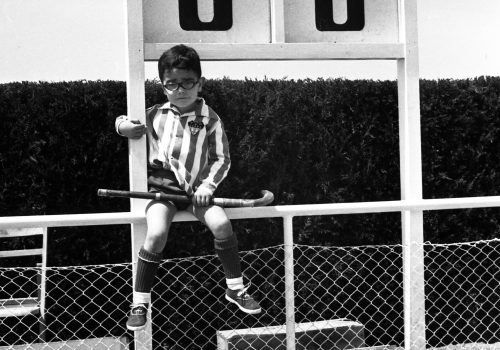 <p>Retrat de Jacint Ramon Salvatella durant el VII Torneig Internacional hoquei Club Egara, celebrat del 28 al 30 de maig de 1966.<br />
Fotografia: Joan Biarnés – Procedència: Arxiu Municipal de Terrassa (AMAT) – Reg: 357_022</p>

