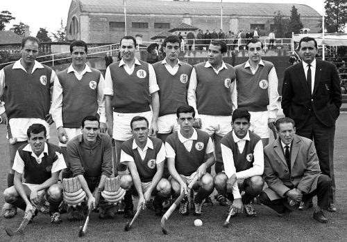 <p>Equip d’hoquei masculí del CD Terrassa hockey. Campionat d’Espanya d’hoquei, 1966.<br />
Fotografia: Joan Biarnés – Procedència: Arxiu Municipal de Terrassa (AMAT) – Reg: 379_013</p>
