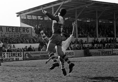 <p>Partit de futbol CE Sabadell –  Coruña, 1966.<br />
Fotografia: Joan Biarnés – Procedència: Arxiu Municipal de Terrassa (AMAT) – Reg: 408_009</p>
