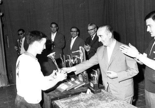 <p>Partit de futbol sala  Werner – Egara, 1967.<br />
Fotografia: Joan Biarnés – Procedència: Arxiu Municipal de Terrassa (AMAT) – Reg: 437_012</p>
