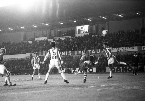 <p>Partit de futbol CE Sabadell –  Córdoba CF, 10 de novembre del 1968.<br />
Fotografia: Joan Biarnés – Procedència: Arxiu Municipal de Terrassa (AMAT) – Reg: 488_013</p>
