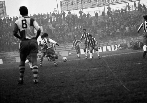 <p>Partit de futbol CE Sabadell – Granada CF, 5 de gener del 1969.<br />
Fotografia: Joan Biarnés – Procedència: Arxiu Municipal de Terrassa (AMAT) – Reg: 493_010</p>
