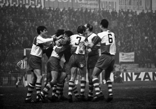 <p>Partit de futbol CE Sabadell – Granada CF, 5 de gener del 1969.<br />
Fotografia: Joan Biarnés – Procedència: Arxiu Municipal de Terrassa (AMAT) – Reg: 493_025</p>
