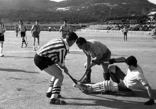<p>V Torneig Internacional d’hoquei. Trofeu Pedro Amat, 1962.<br />
Fotografia: Joan Biarnés – Procedència: Arxiu Municipal de Terrassa (AMAT) – Reg: 524_004</p>
