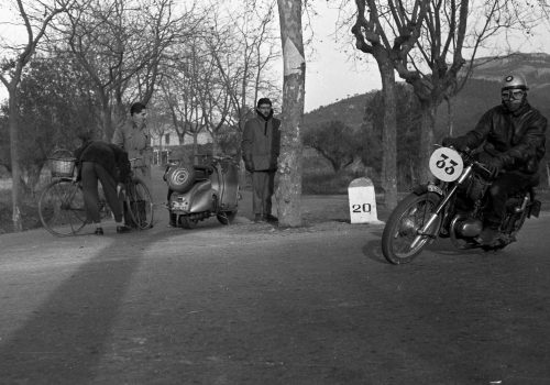 <p>Carrera del Fred. CM Sabadell.<br />
Fotografia: Joan Biarnés – Procedència: Arxiu Municipal de Terrassa (AMAT) – Reg: 591_006</p>
