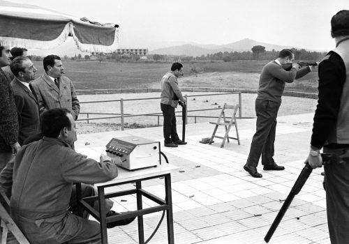 <p>Tir al camp de Bonavista.<br />
Fotografia: Joan Biarnés – Procedència: Arxiu Municipal de Terrassa (AMAT) – Reg: 617_004</p>
