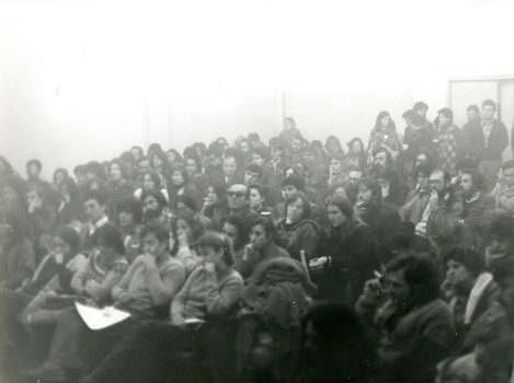 <p>Públic de la presentació del FAGC a la sala d’actes de l’església de la Sagrada Família.</p>
